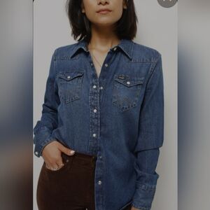 WRANGLER WOMEN'S RETRO WESTERN TOP WITH IVORY SNAP CLOSURE SIZE MEDIUM